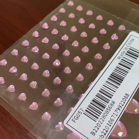 1 Sheet of Heart Rhinestone Face Gems - Picture 12 of 12